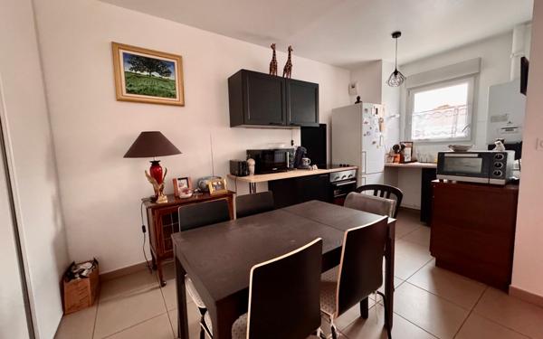 Appartement à vendre    2 pièces • 42 m2 Lozanne