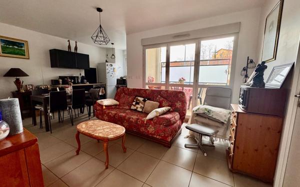 Appartement à vendre    2 pièces • 42 m2 Lozanne