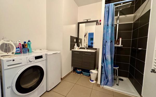 Appartement à vendre    2 pièces • 42 m2 Lozanne