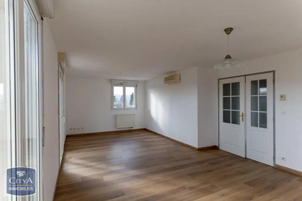 Appartement à louer 4 pièces 103.8m² Issoire (63500)