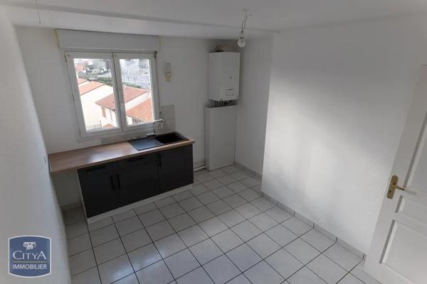 Appartement à louer 4 pièces 103.8m² Issoire (63500)