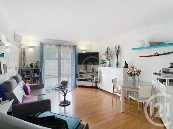 Appartement F3 à vendre  3 pièces - 71 m 2   PERPIGNAN  - 66