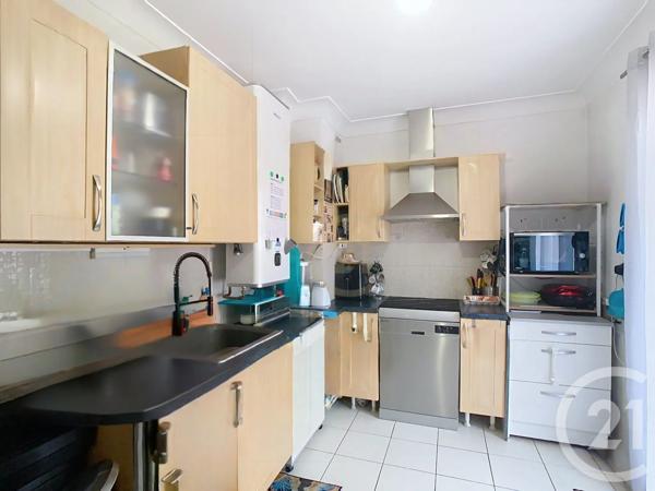 Appartement F3 à vendre  3 pièces - 71 m 2   PERPIGNAN  - 66