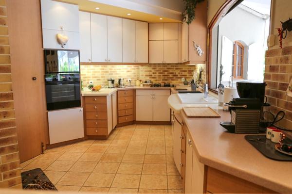 Baie-Mahault (97122) À VENDRE – Villa d’Exception à Baie-Mahault