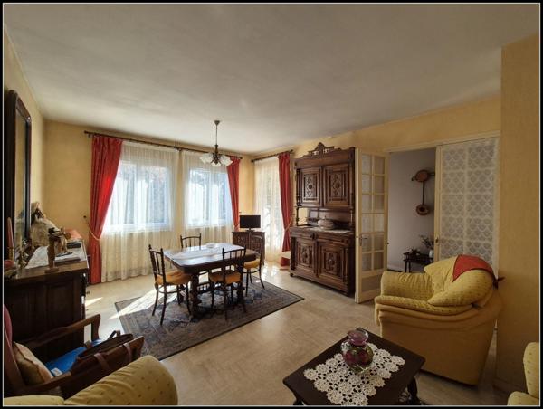 À vendre – Maison de plain-pied avec 4 chambres, jardin et dépendance – CONDOM (32100)