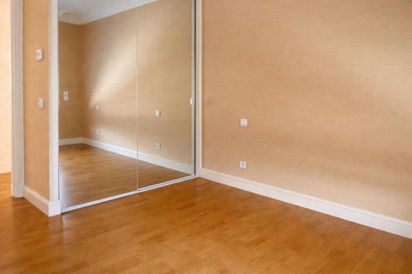 Appartement d'exception avec vue sur la Vézère - Centre-ville de Terrasson-Lavilledieu (24120) 5 pièce(s) 116 m2