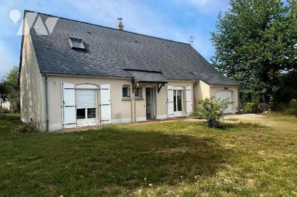 EXCLUSIF
BAISSE DE PRIX
Proche CINAIS.

Construction traditionnelle de bonne qualité, avec ...