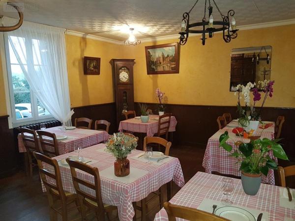 Local mixte (Professionnel/Habitation) à vendre à Val-d'Oust dans le Morbihan (56460), ref : 56050-501