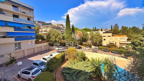 A VENDRE - Appartement 3 pièces à Nice - PISCINE