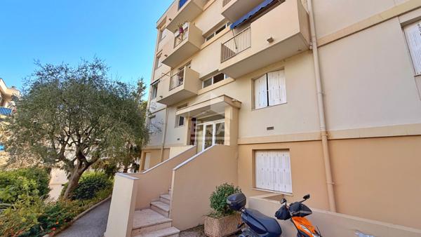 A VENDRE - Appartement 3 pièces à Nice - PISCINE