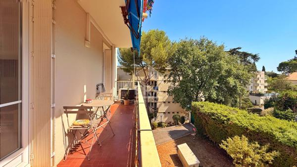 A VENDRE - Appartement 3 pièces à Nice - PISCINE