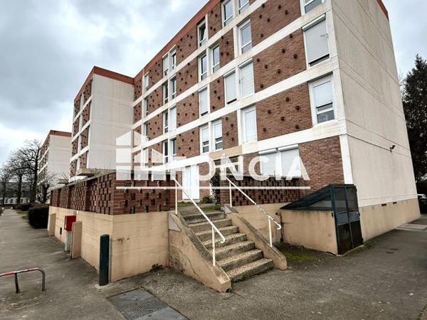 À vendre Appartement 5 pièces 78.4 m² - Saint-pierre-lès-elbeuf 76320