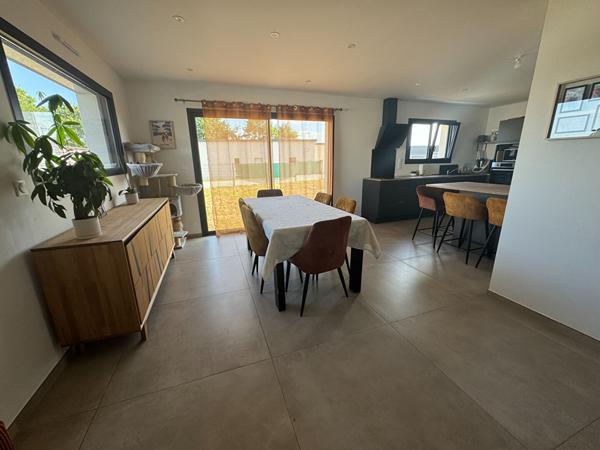 Vente Maison contemporaine, vivable de plain pied, 4 chambres - Plédéliac