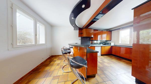 Maison Brie Compte Robert