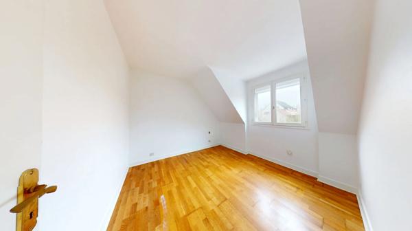 Maison Brie Compte Robert