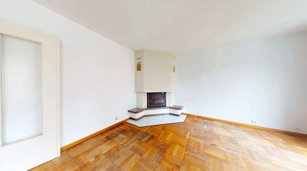 Maison Brie Compte Robert