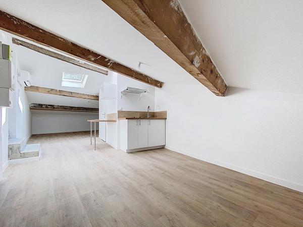Valence, avenue de l'Yser, studio refait à neuf de 24,80m²
