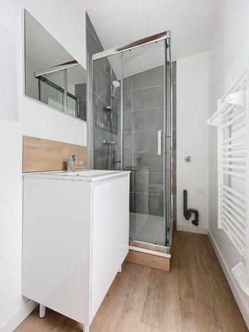 Valence, avenue de l'Yser, studio refait à neuf de 24,80m²