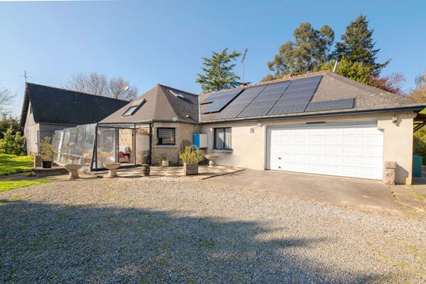 NOUVEAUTE EXCLUSIVITE !! Maison BOURGBARRE 6 pièces - Terrain SUD 4700 m² sans vis à vis
