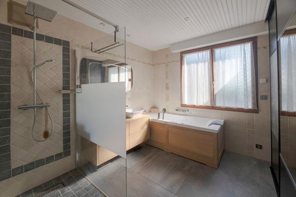 NOUVEAUTE EXCLUSIVITE !! Maison BOURGBARRE 6 pièces - Terrain SUD 4700 m² sans vis à vis