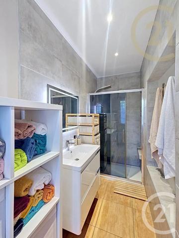 Maison à vendre  6 pièces - 180 m 2   MONTELIMAR  - 26
