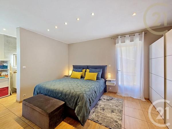 Maison à vendre  6 pièces - 180 m 2   MONTELIMAR  - 26