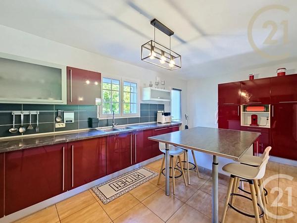 Maison à vendre  6 pièces - 180 m 2   MONTELIMAR  - 26