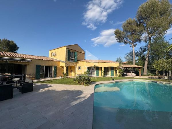 LE  ROURET Villa 4P  piscine quartier du Castelet