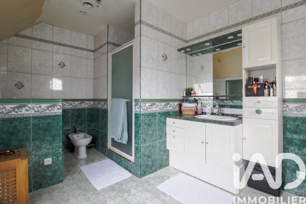 Maison à vendre 6 pièces 247 m² Flins-sur-Seine