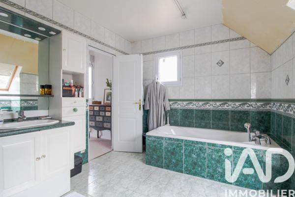 Maison à vendre 6 pièces 247 m² Flins-sur-Seine