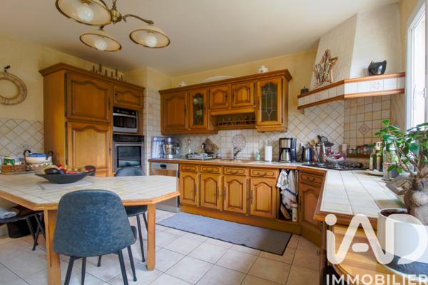 Maison à vendre 6 pièces 247 m² Flins-sur-Seine