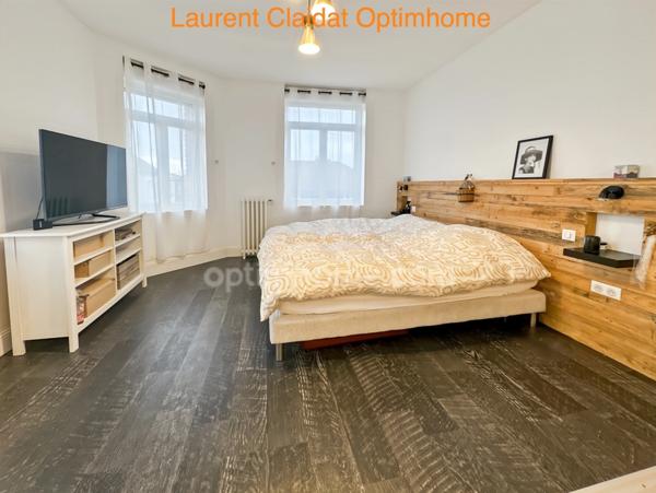 MAISON BOURGEOISE RÉNOVÉE ENV.250 m² – 4 CHAMBRES, COUR, TERRASSE & GRAND GARAGE