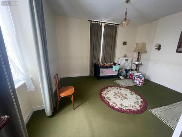 Propriete à vendre à Lassay-les-Châteaux en Mayenne (53110), ref : 582