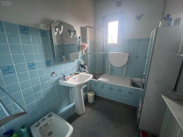 Propriete à vendre à Lassay-les-Châteaux en Mayenne (53110), ref : 582