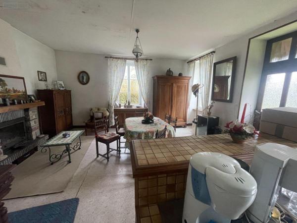 Propriete à vendre à Lassay-les-Châteaux en Mayenne (53110), ref : 582