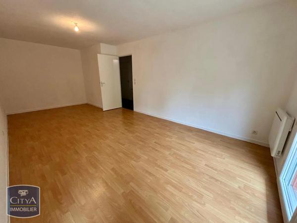 Appartement à louer 2 pièces 47.91m² Châteauroux (36000)