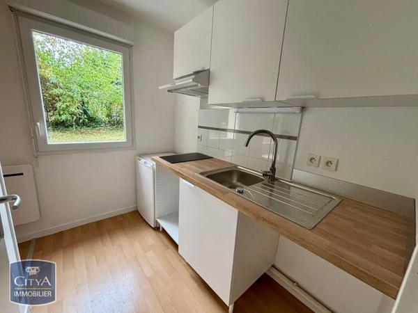 Appartement à louer 2 pièces 47.91m² Châteauroux (36000)
