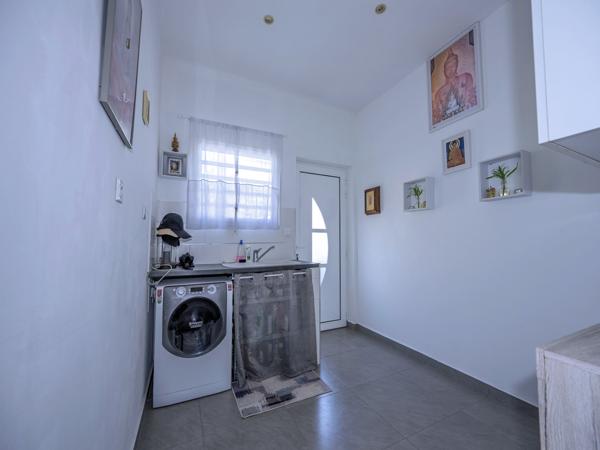 TROP TARD DÉJÀ VENDU PAR IDIMMO : Ste Marie La Convenance, Jolie maison T4 de plain-pied, de 120m², sur terrai Sainte-Marie (97438)