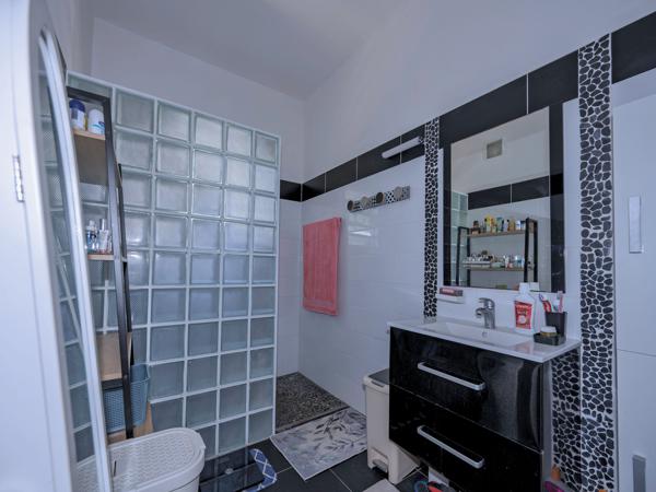 TROP TARD DÉJÀ VENDU PAR IDIMMO : Ste Marie La Convenance, Jolie maison T4 de plain-pied, de 120m², sur terrai Sainte-Marie (97438)