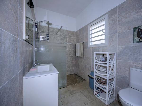 TROP TARD DÉJÀ VENDU PAR IDIMMO : Ste Marie La Convenance, Jolie maison T4 de plain-pied, de 120m², sur terrai Sainte-Marie (97438)