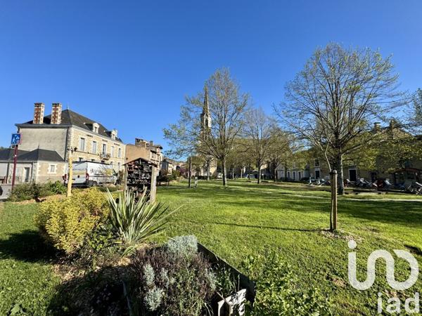 Maison de village 3 pièces de 72 m² à Saint-Loup-Lamairé (79600)