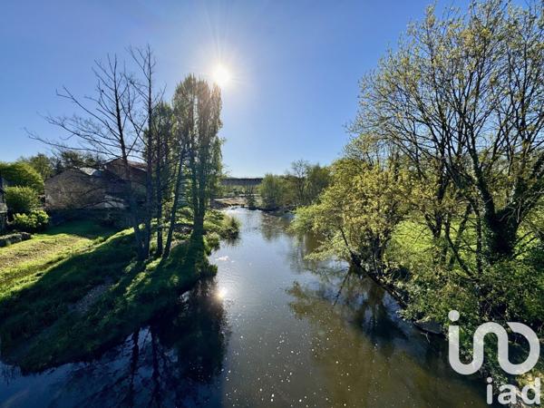 Maison de village 3 pièces de 72 m² à Saint-Loup-Lamairé (79600)