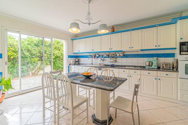 Maison 699 000 € Le Bouscat 7 p 200 m² DPE C