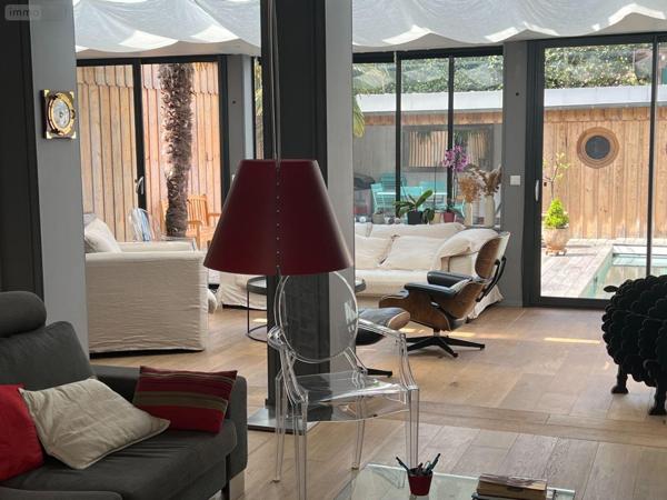 Maison de ville à vendre à Mérignac en Gironde (33700), ref : 33020/543