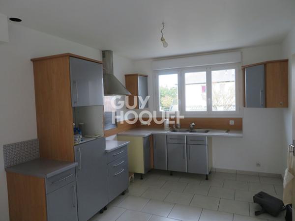 Maison Chateau Gontier Sur Mayenne 4 pièce(s) 98.08 m2