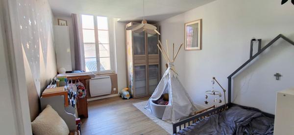 Maison de ville avec garage et courette BEDARIEUX