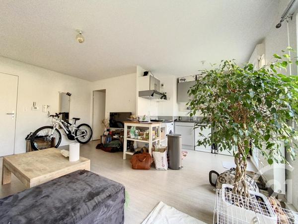 Appartement F3 à vendre  3 pièces - 56,78 m2 MONT ST AIGNAN - 76