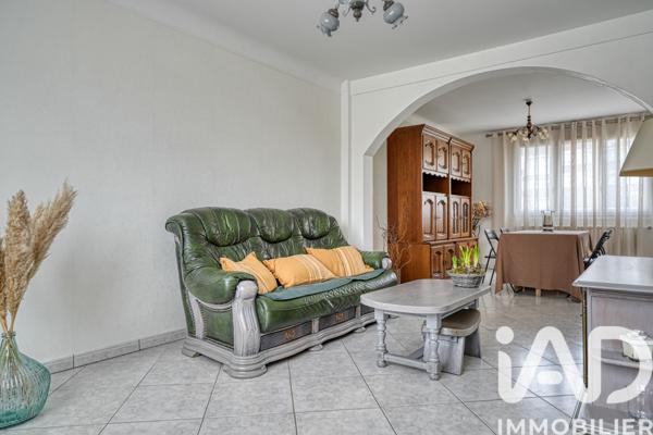 Maison à vendre 6 pièces 106 m² Domont