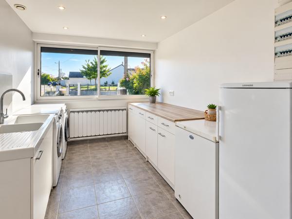Maison
         4 pièces
        - 80 m² Exclusivité 186 000 € *