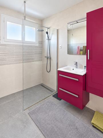Maison
         4 pièces
        - 80 m² Exclusivité 186 000 € *
